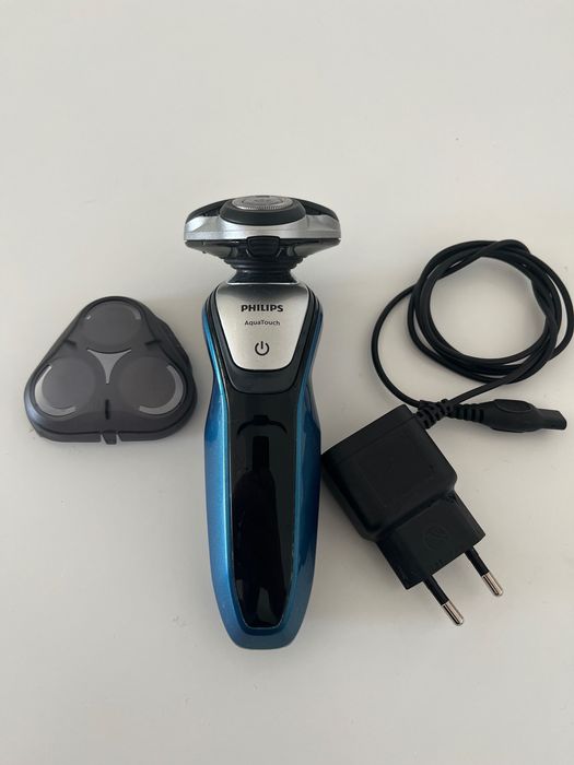 Vând aparat de ras electric - Philips aqua touch