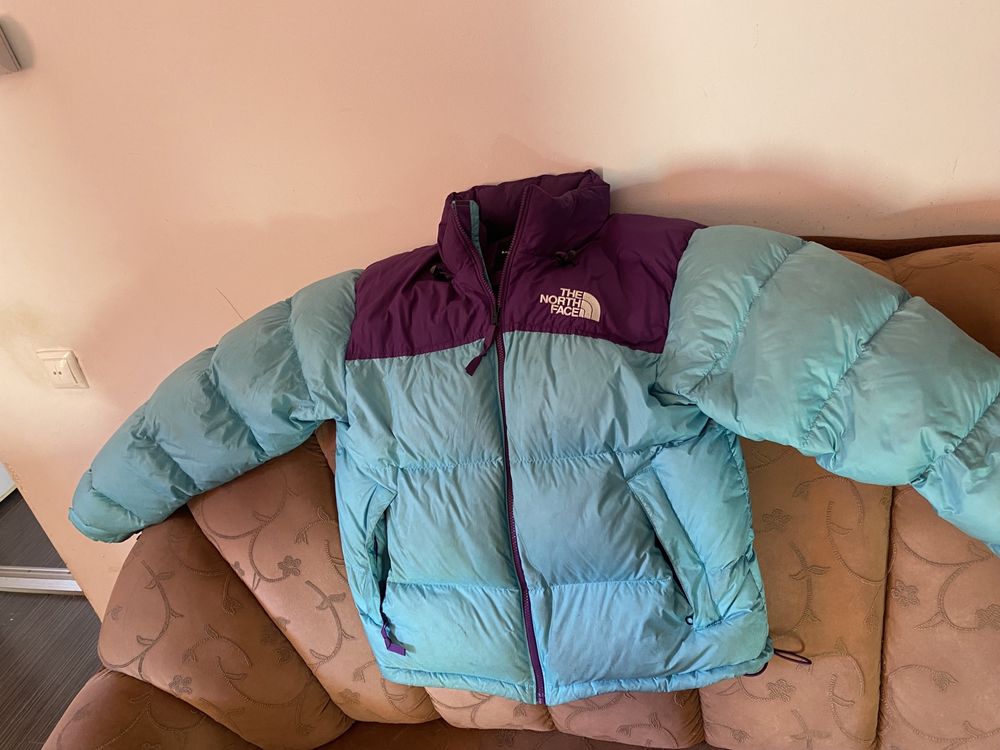 Vând Geaca TheNorthFace Retro Nuptse