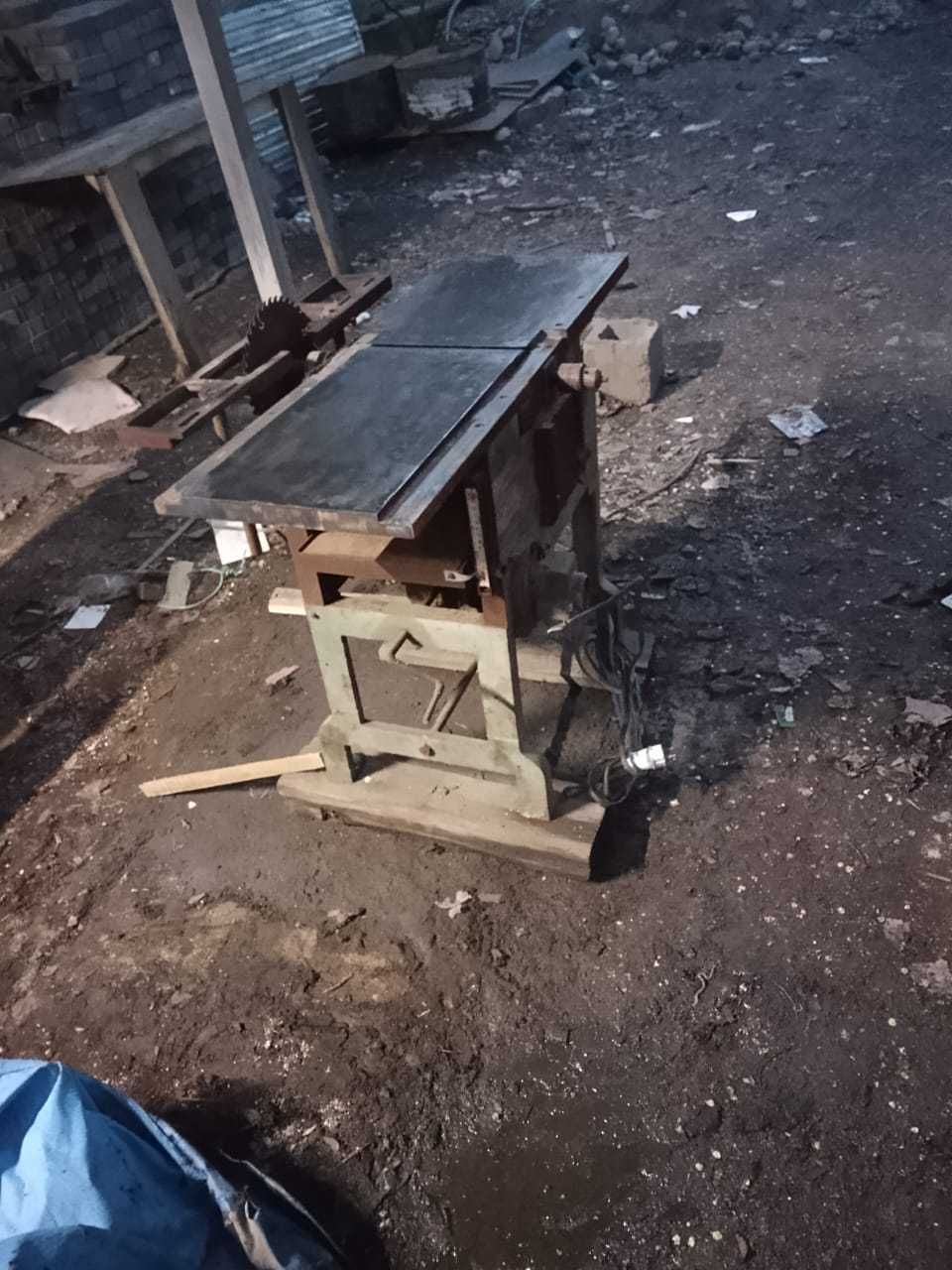 Универсальный деревообрабатывающий станок/Станок по дереву/Циркулярка