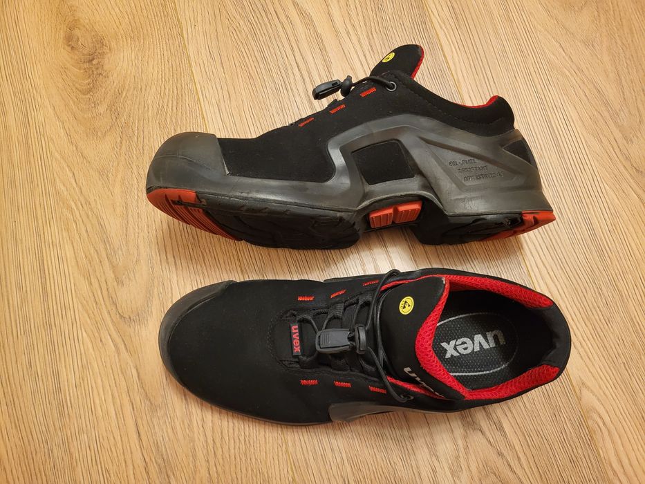 Bocanci Uvex 44 de lucru