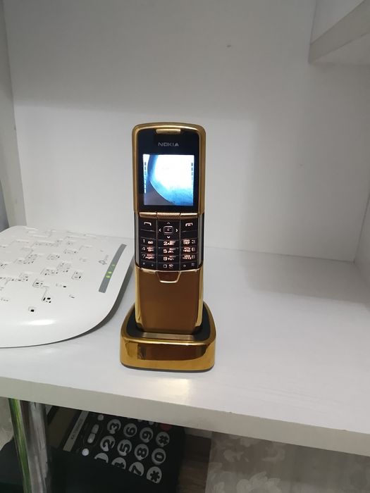 Продаю нокия 8800