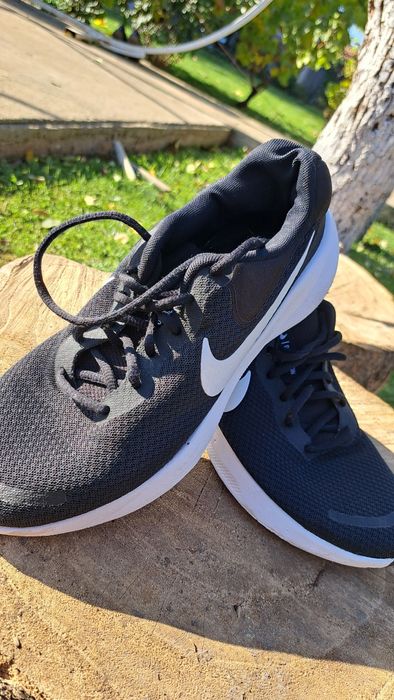 Adidasi nike alergare