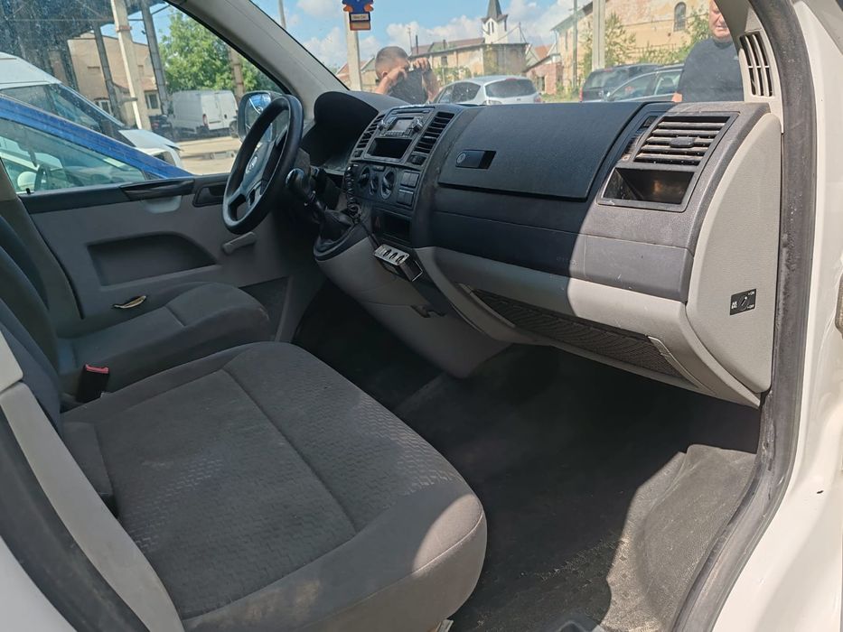 VW T6 2.0 TDi 2014