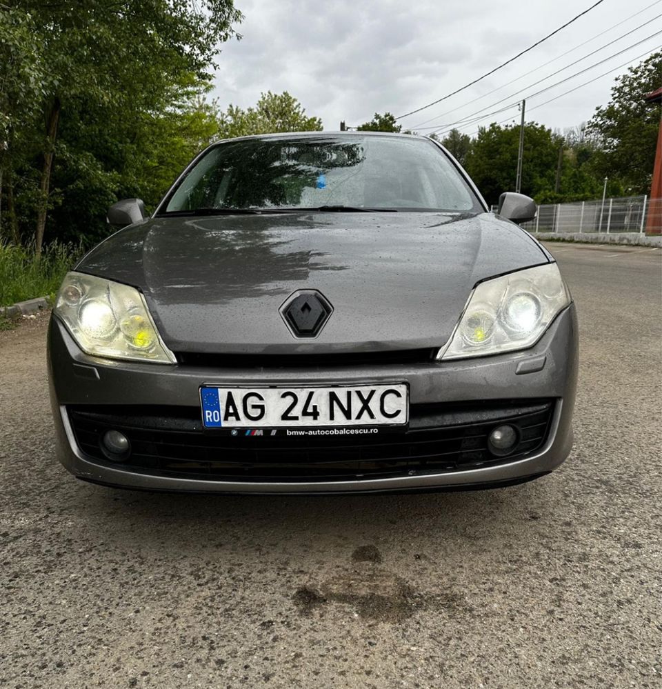 Dezmembrez laguna 3/ Megane 3 vezi foto