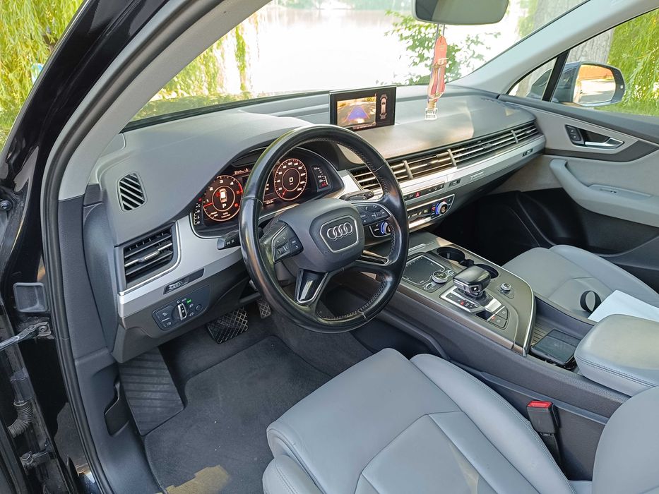Audi Q7 s-line Quattro / 2017 / 7 locuri / euro6 / navi / xenon /piele