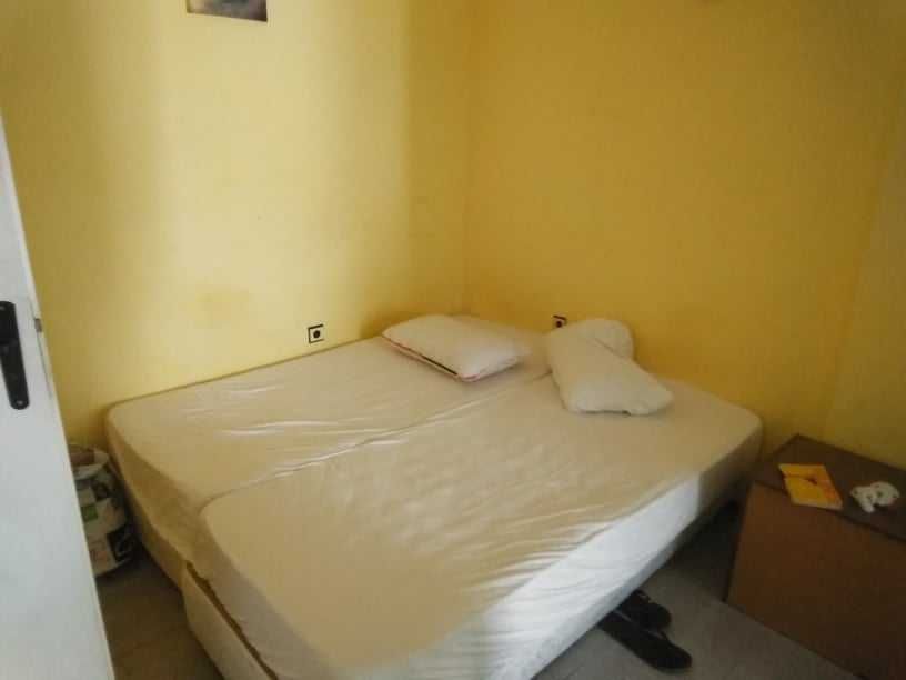 Дава се под наем Едностаен апартамент в Бургас, Център - 28 кв.м за 76.5 € - Снимка #2