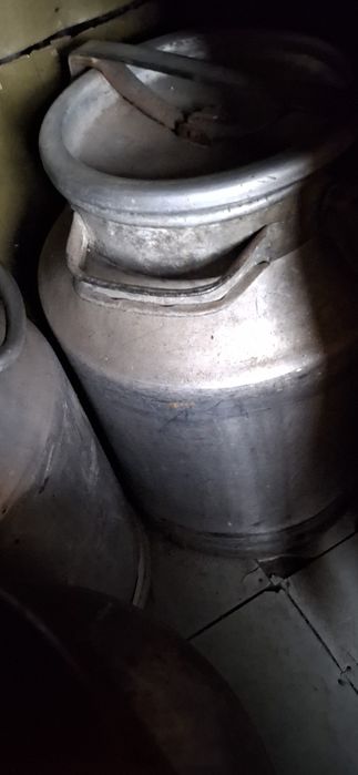 Продам 2 фляги 40 л.