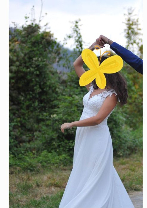 Vând rochie de mireasă