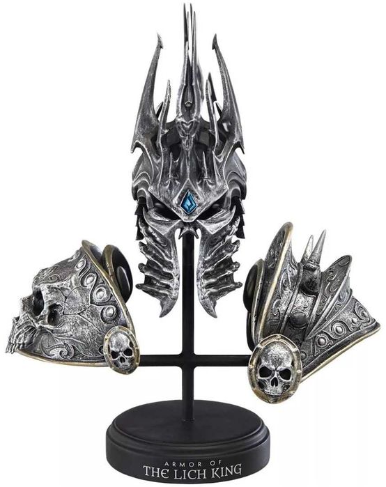 Продавам Фигурка Blizzard World of Warcraft - Lich King Helm & Armor