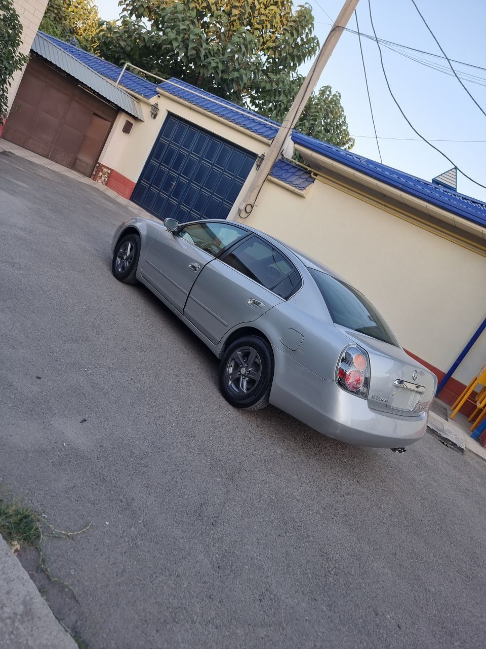 Nissan altima 2005 benzin