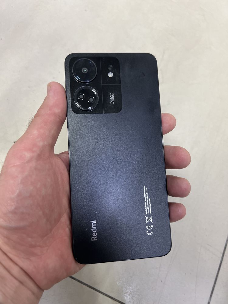 Redmi 13C 256 озу 8+4