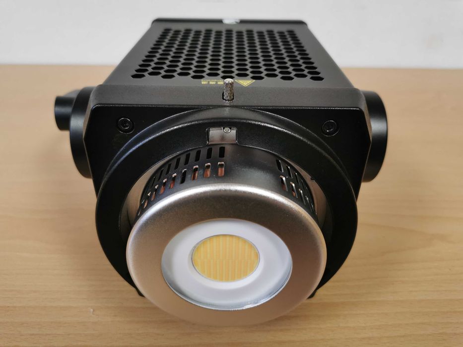 Godox KNOWLED M300Bi 330W Bi-Color диодно постоянно осветление