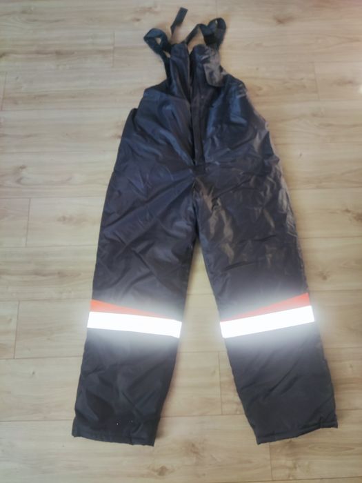 Продам новую спецодежду.