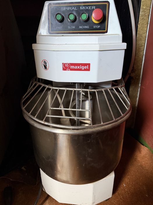 Malaxor 30 litri nou