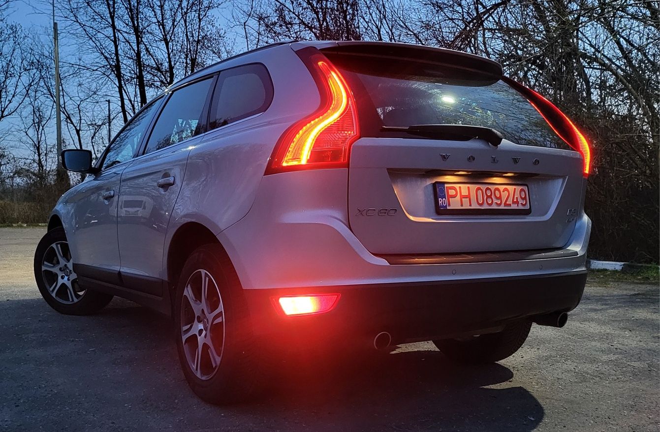 Volvo XC60 / D5 / 2,4D / 215CP / 4x4 / cutie automata / distributie