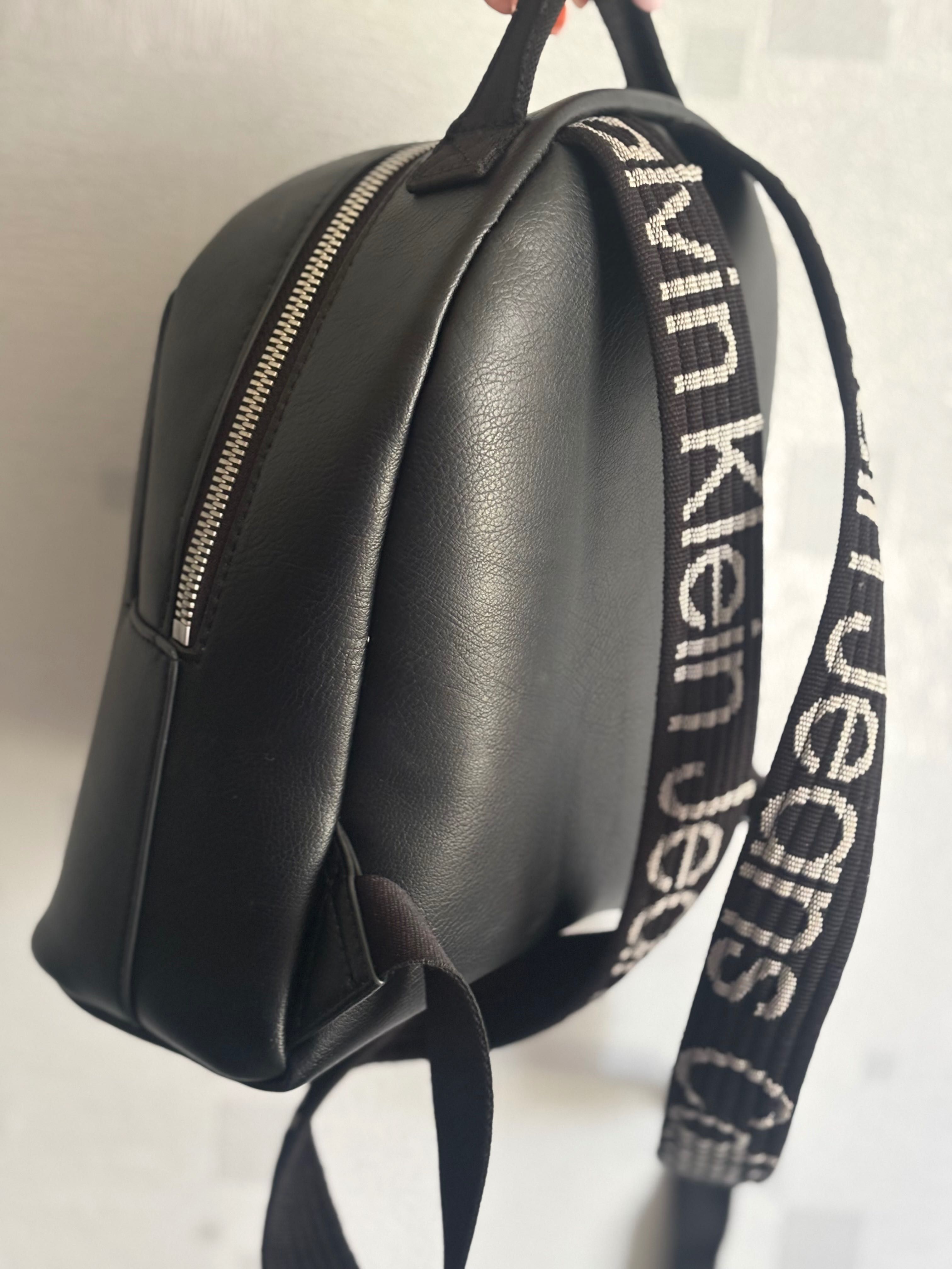 Calvin Klein Дамска раничка