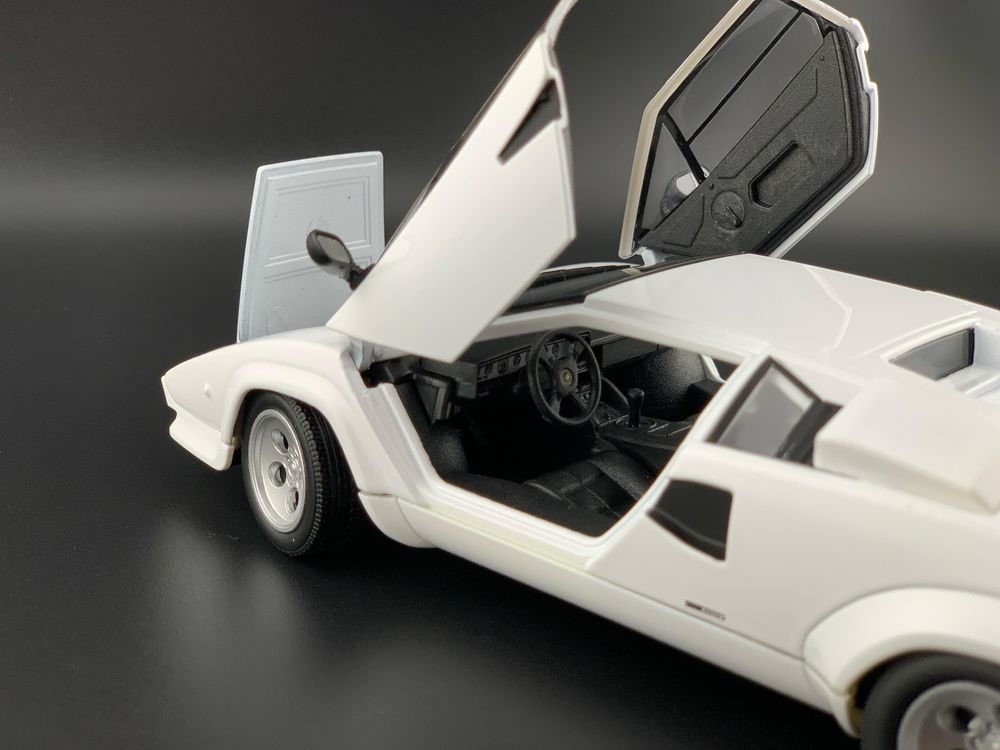 Macheta auto Lamborghini Countach LP5000S, Welly , 1/24