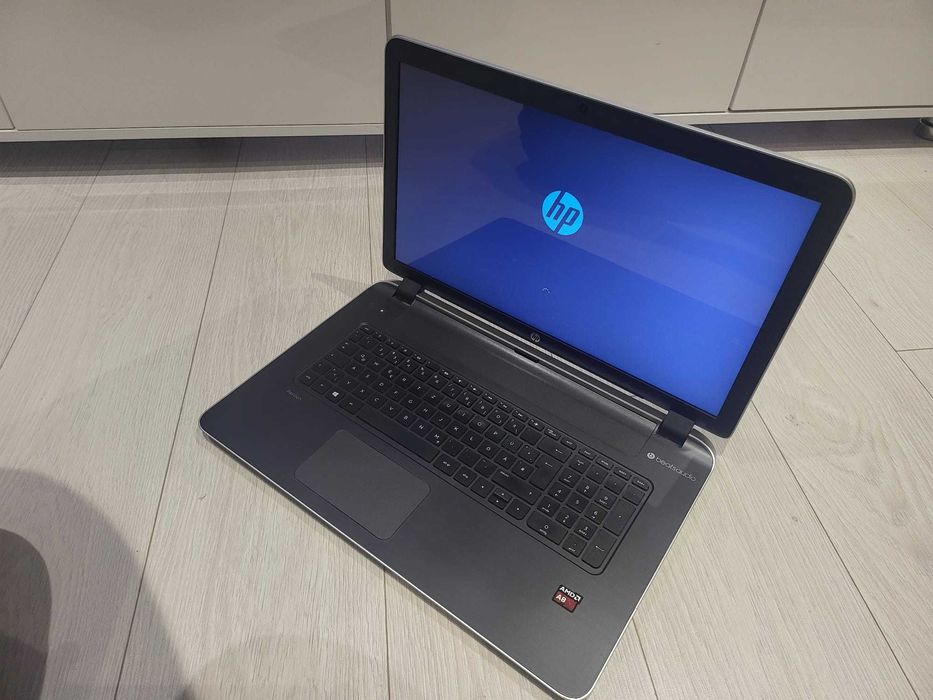 HP Pavilion 17-f050ng
