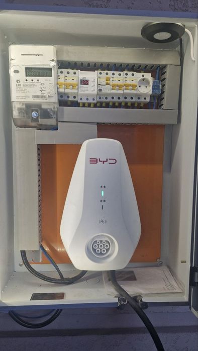 Elektromobil zaryadka o'rnatish