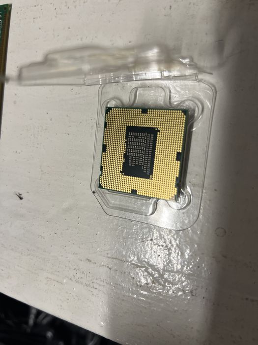 Процесор Intel CORE i3-2120, 3.30 GHz