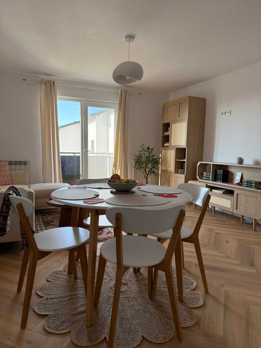 Inchiriez apartament nou cu 2 camere