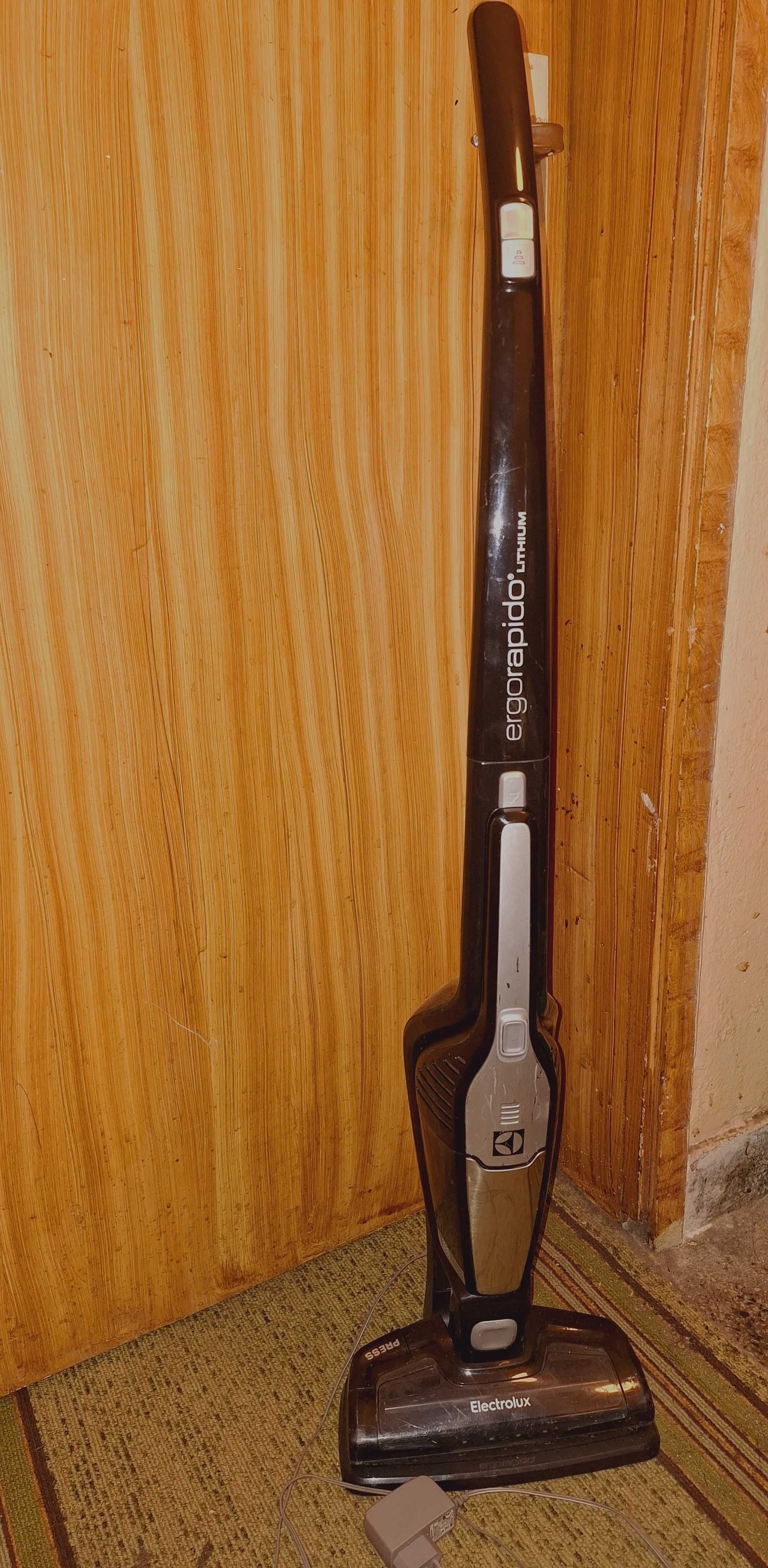 Прахосмукачка Electrolux - 2 in 1