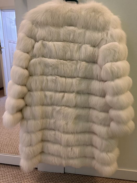 Haina blana naturala vulpe polara 6 in 1 noua Elis Oradea