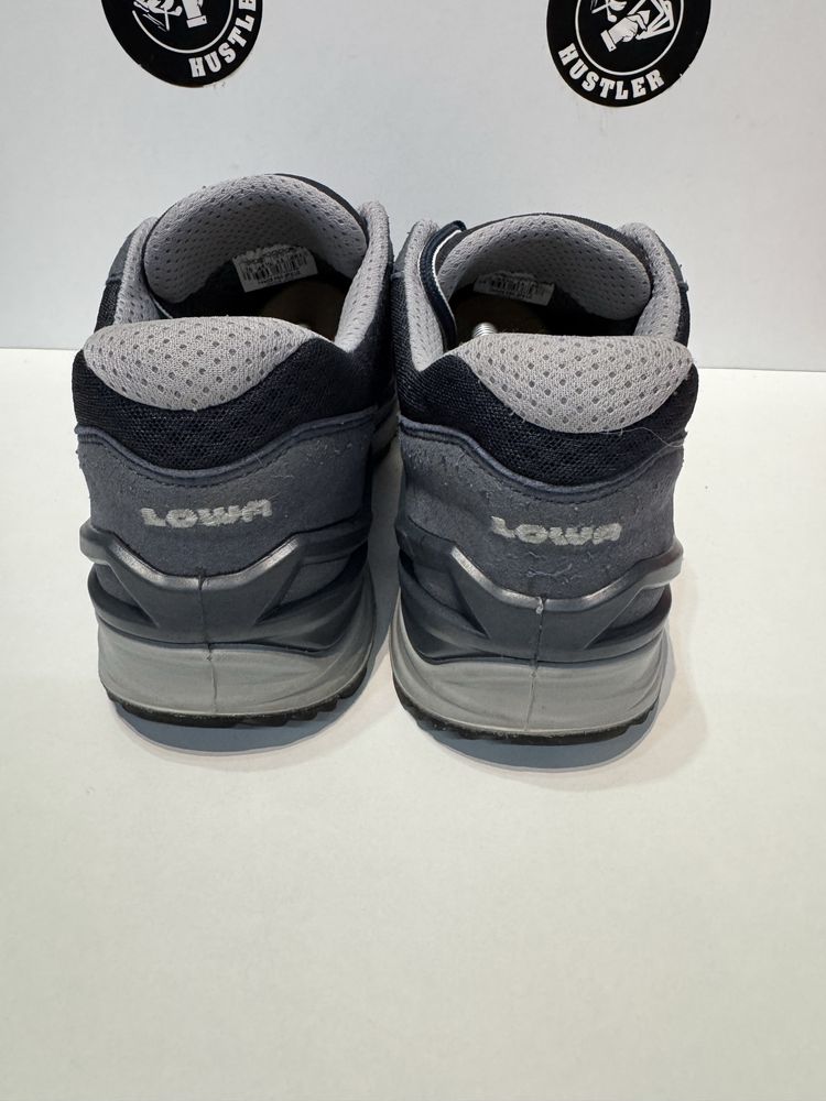 Туристически обувки LOWA GORE-TEX .Номер 44.5