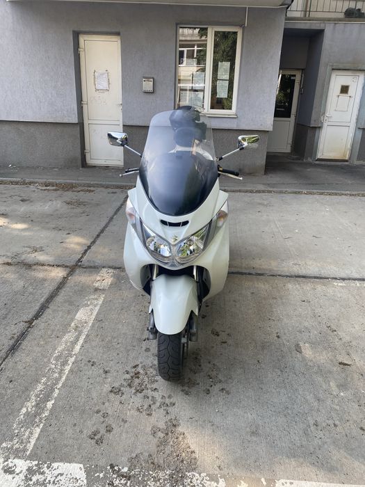 Suzuki Burgman 400