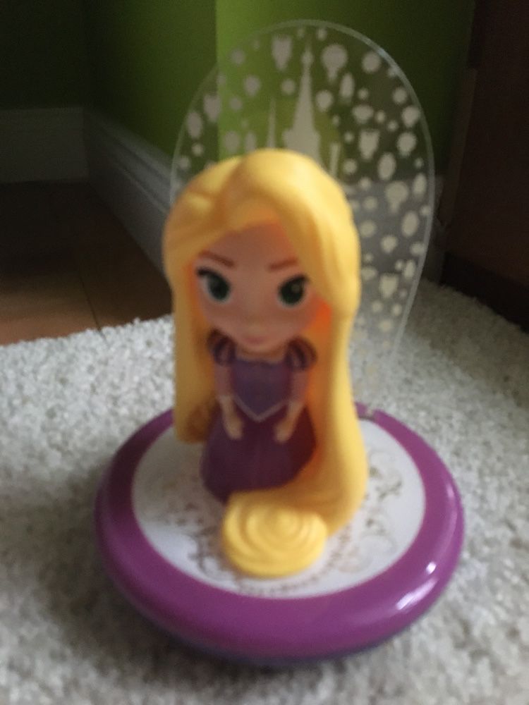 Lampa cu lanterna Rapunzel