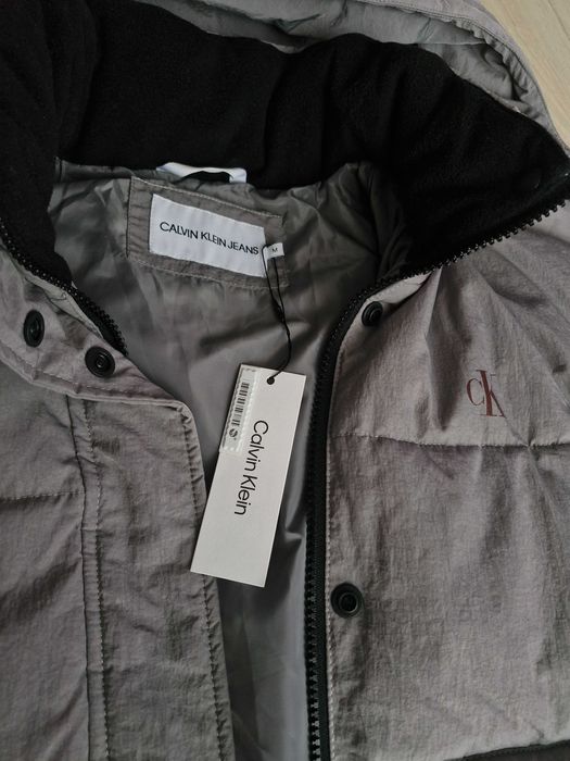 Geacă nouă din puf puffer pentru femei Calvin Klein