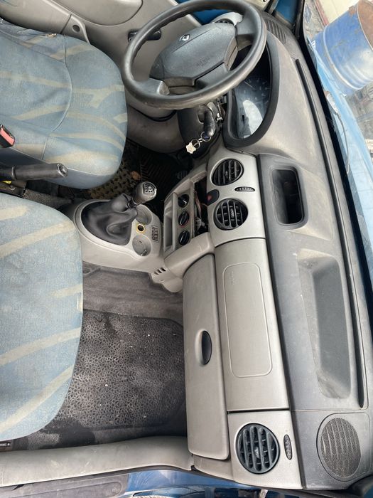 Renault Kangoo 1.5 Dci 65 кс на части