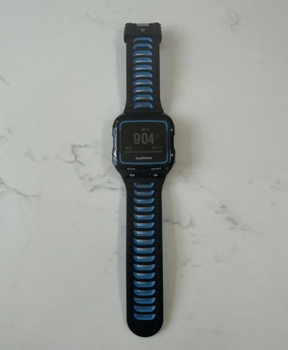 Часовник s GPS Garmin Forerunner 920XT