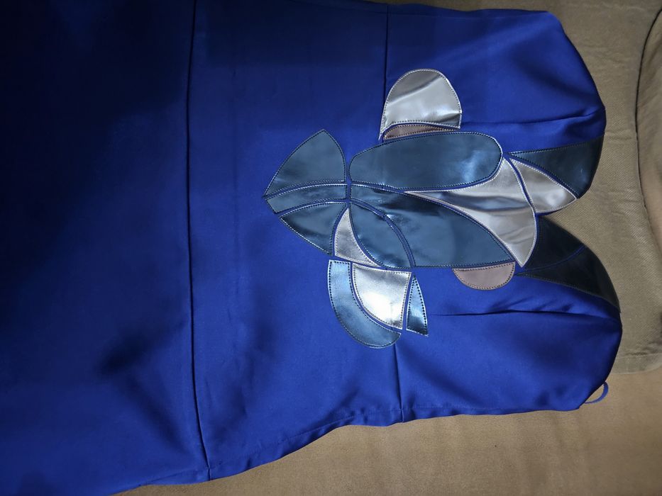 Елегантна рокля от сатен!