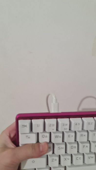 HyperX origins 60% red switch