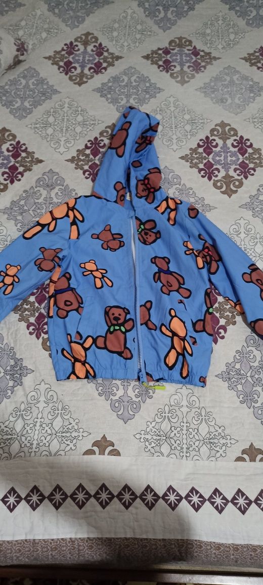 Продается детская куртка для мальчика 4-5 лет