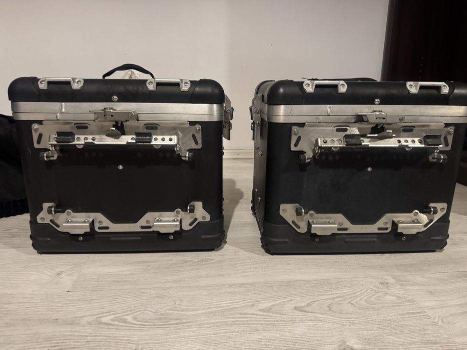 Side case , coburi , Touratech zega pro 2