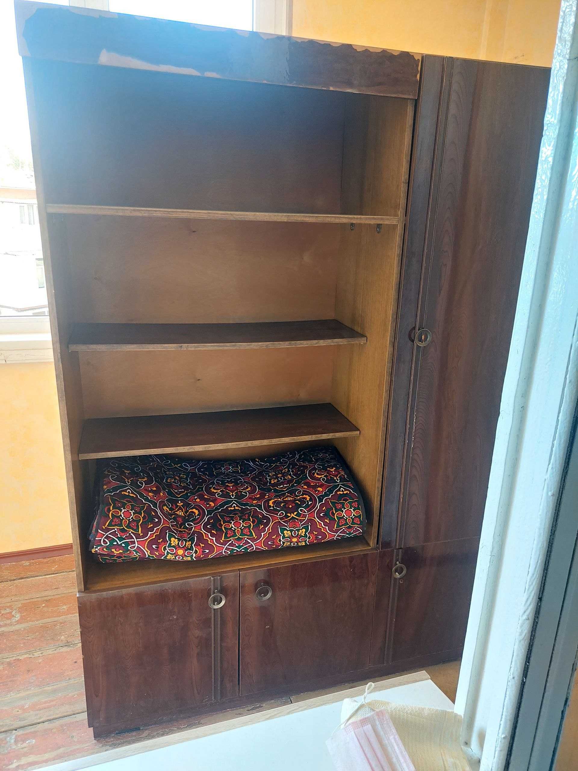 Советский полированный шкаф