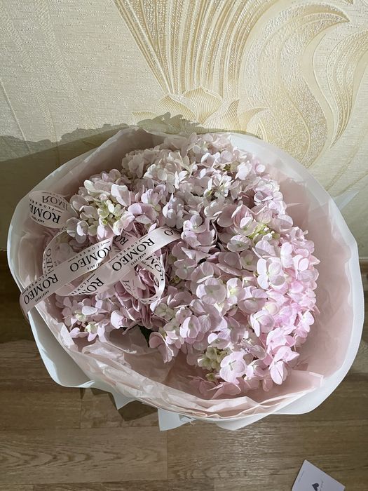 Букеты-цветов…..