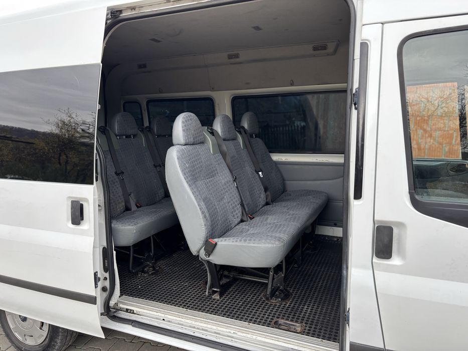 Ford transit 8+1 locuri