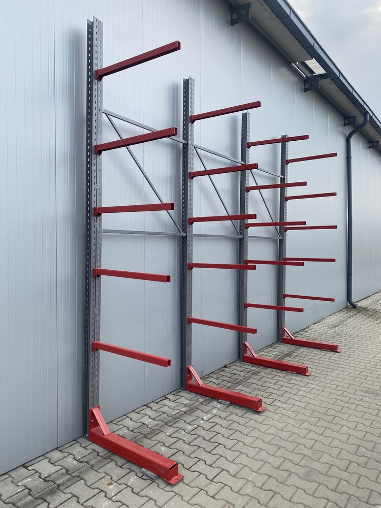 Rafturii metalice tip Cantilever