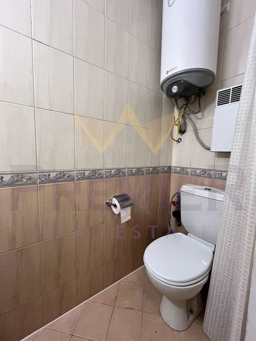 Дава се под наем Двустаен апартамент в Варна, Център - 65 кв.м за 484.5 € - Снимка #9