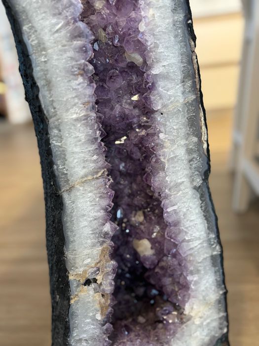 De vânzare pereche unică de geode de ametist - 85 kg -