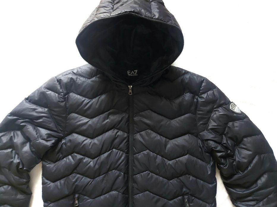 Emporio Armani down, М48/L50, EA7 мъжко пухено яке 100%,пух ,оригинал