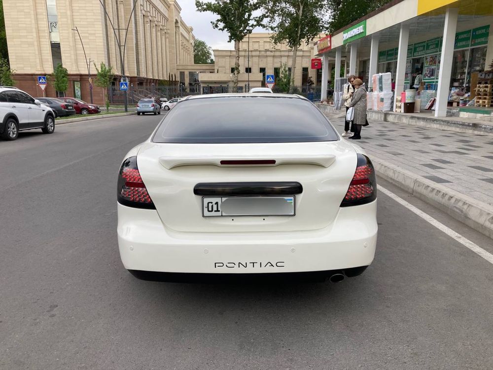 •Pontiac Grandprix (1/1 in UZB)