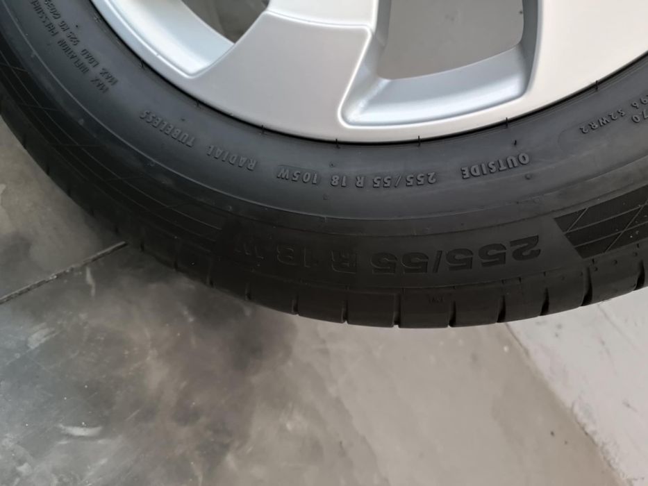 Continental 255/55/18 летни гуми ДОТ 2720 3бр