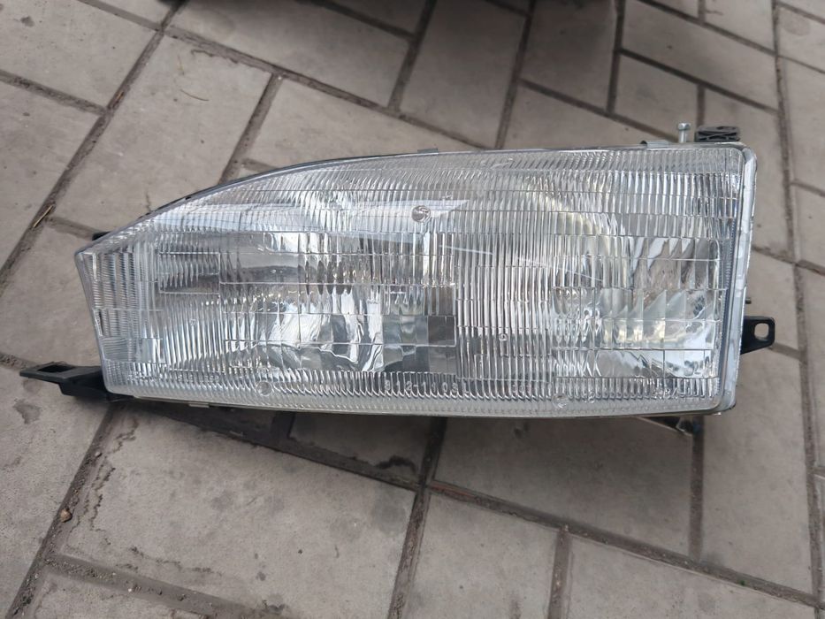 Фара на Toyota Camry 10