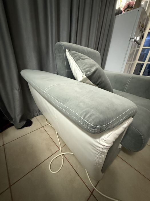 Fotoliu extensibil cu spatiu de depozitare