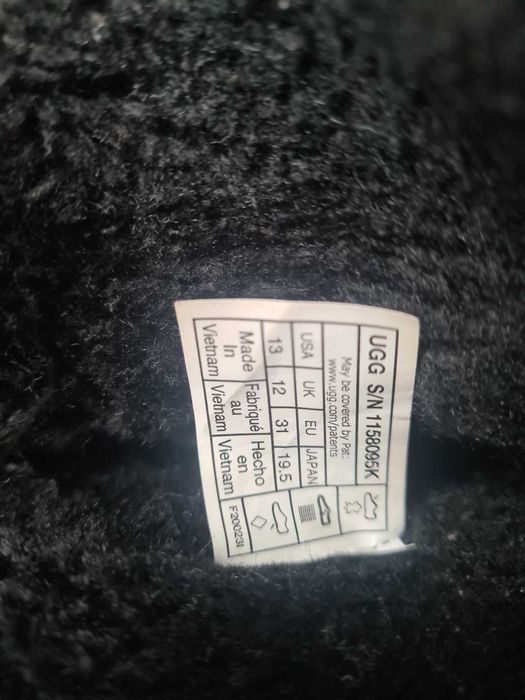 Cizme fete UGG marimea 31