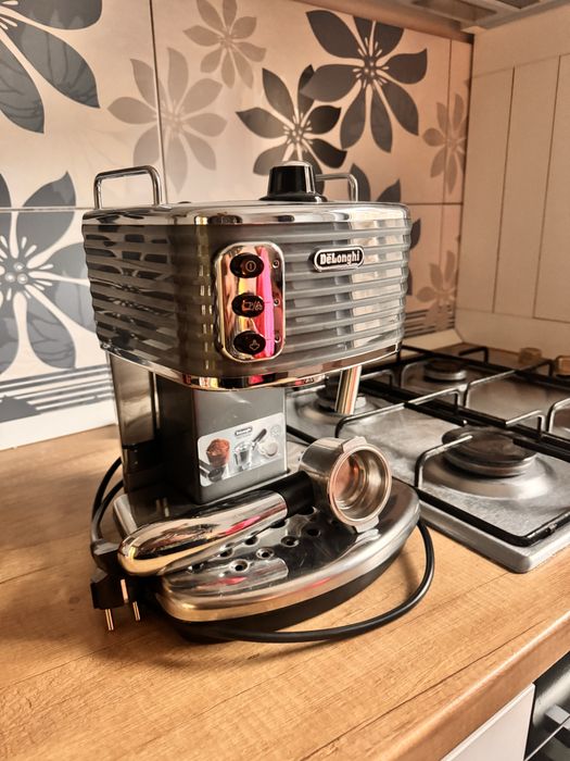 Espressor cafea DeLonghi